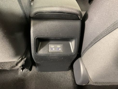 Used 2024 Toyota Corolla LE image 30