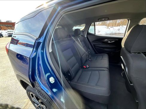Used 2022 GMC Terrain SLE w/ Driver Convenience Package image 15
