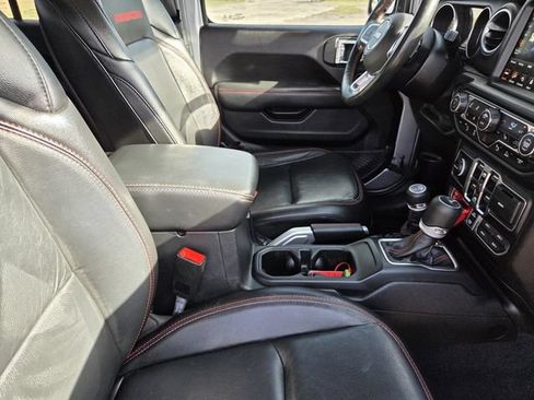 Used 2020 Jeep Gladiator Rubicon AWD/4WD image 33