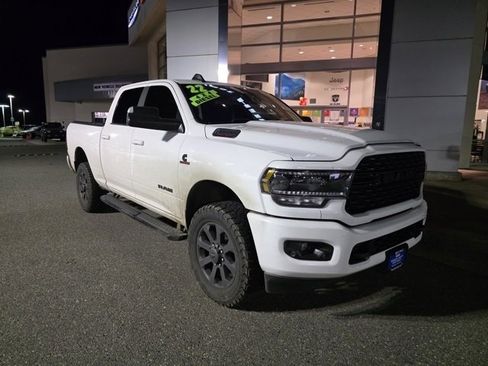 Used 2022 RAM 2500 Big Horn w/ Night Edition image 3