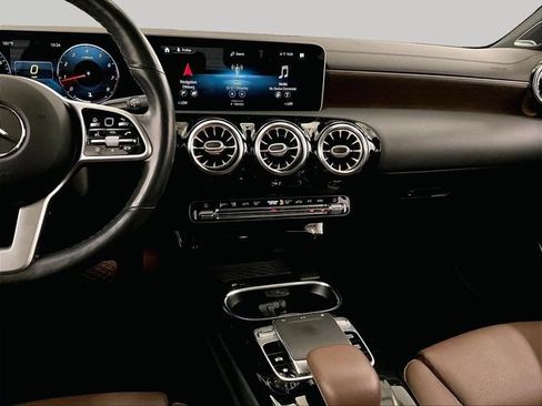 Used 2020 Mercedes-Benz A 220 4MATIC image 6