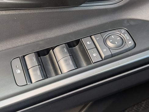 New 2026 Toyota bZ XLE Plus image 26