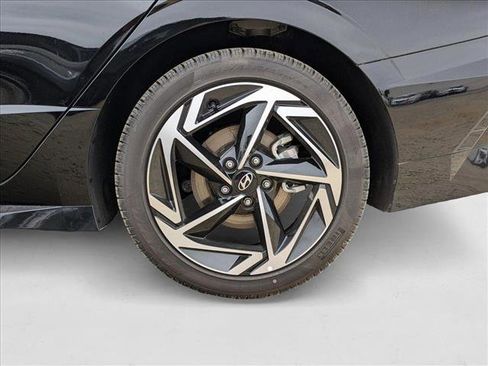 New 2024 Hyundai Sonata SEL w/ Convenience Package image 10