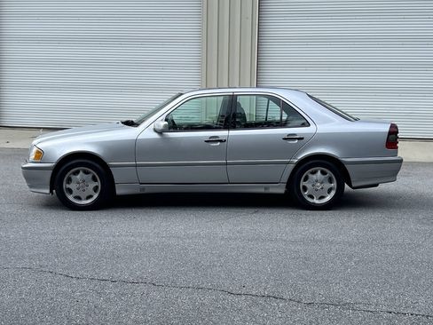 Used 1999 Mercedes-Benz C 230 image 3