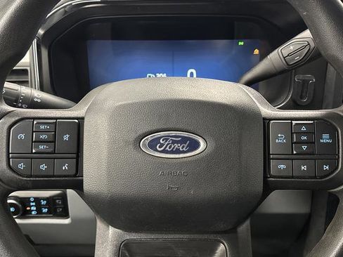 Used 2025 Ford F250 XLT w/ Black Appearance Package image 16