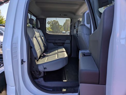 New 2025 Ford F550 4x4 Crew Cab image 34
