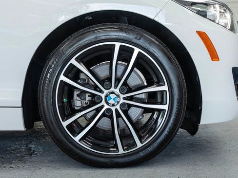 Used 2020 BMW 230i Coupe w/ Premium Package RWD image 12