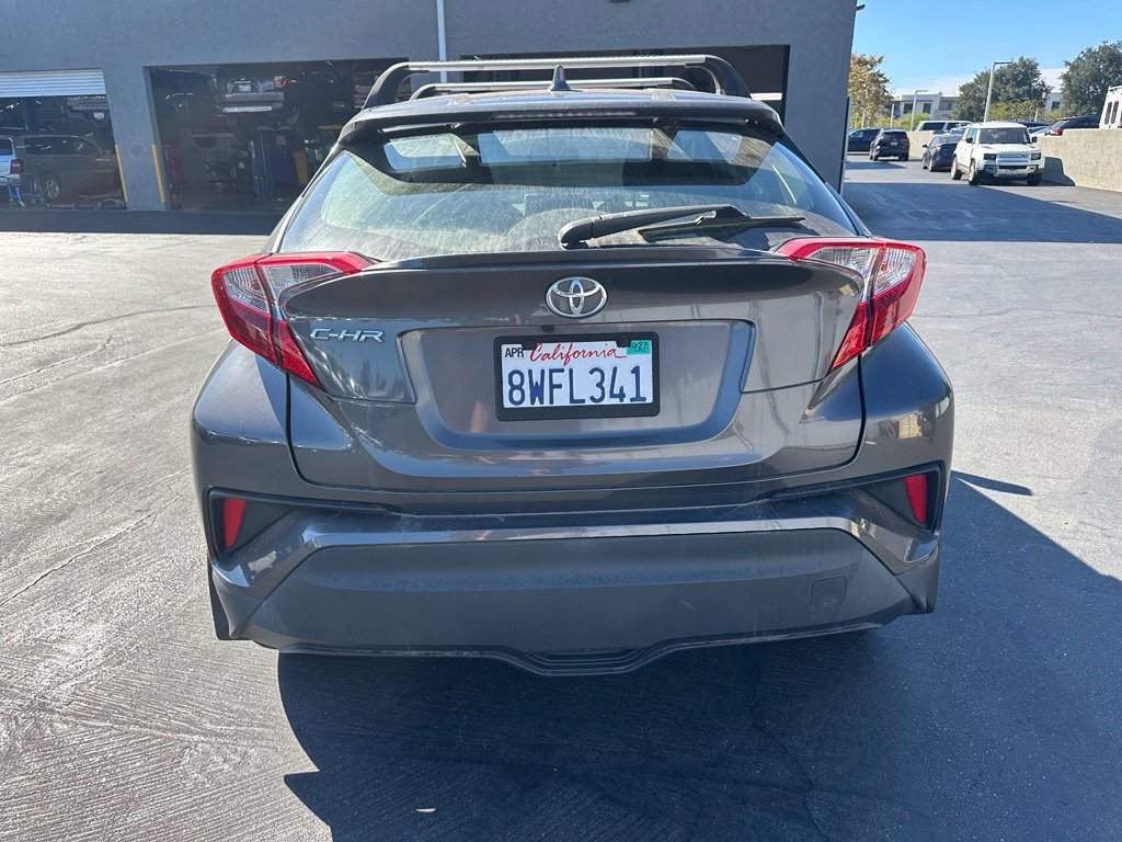 Used 2021 Toyota C-HR LE FWD image 4