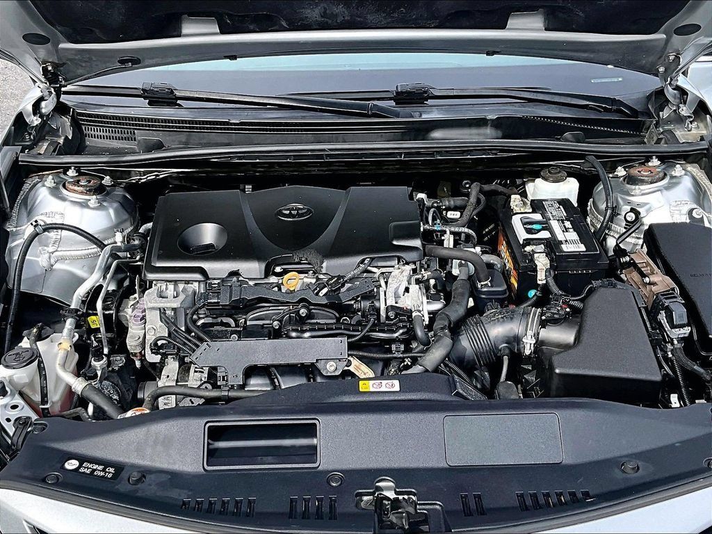 Used 2019 Toyota Camry SE FWD image 27
