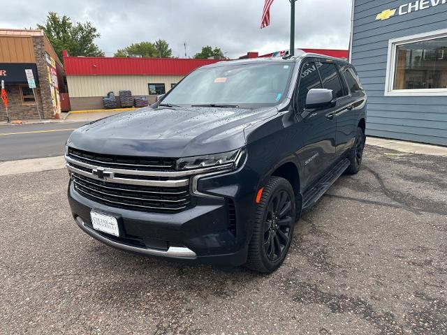 Used 2023 Chevrolet Suburban LT w/ Luxury Package AWD/4WD image 9