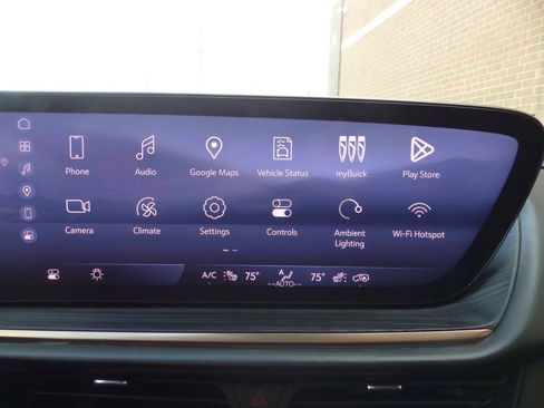 Used 2025 Buick Envision Avenir AWD/4WD image 29