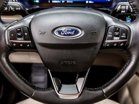 Used 2020 Ford Escape SE Sport image 23