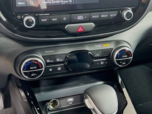 New 2025 Kia Soul EX image 16