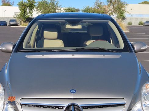 Used 2006 Mercedes-Benz R 500 4MATIC image 34