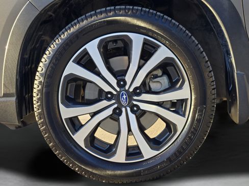 Used 2019 Subaru Forester Limited w/ Popular Package #3 AWD/4WD image 31