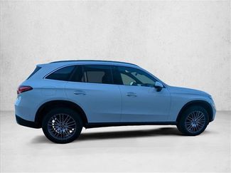 Used 2026 Mercedes-Benz GLC 300 video 4