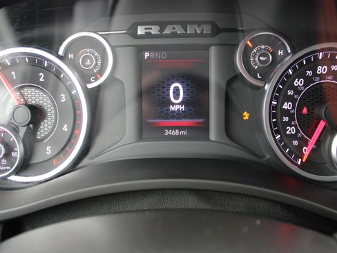 Used 2025 RAM 3500 Tradesman image 20