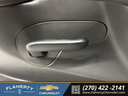 Used 2005 GMC Sierra 2500 SLE w/ Heavy-Duty Power Package image 20