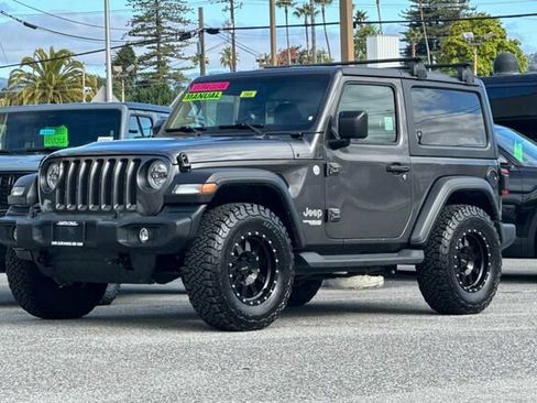 Used 2019 Jeep Wrangler Sport AWD/4WD image 8