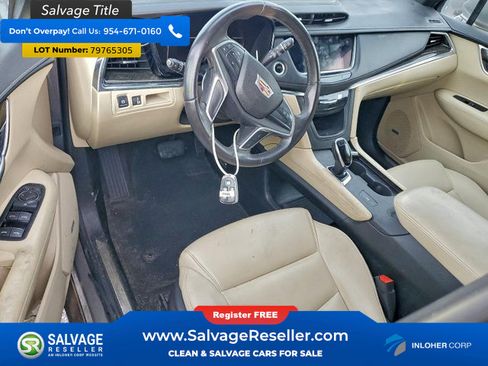 Used 2017 Cadillac XT5 FWD image 11