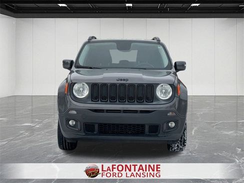 Used 2016 Jeep Renegade Latitude image 8