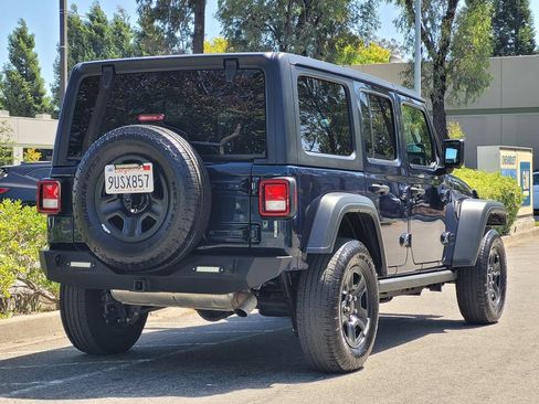 Used 2025 Jeep Wrangler Unlimited Sport AWD/4WD image 4