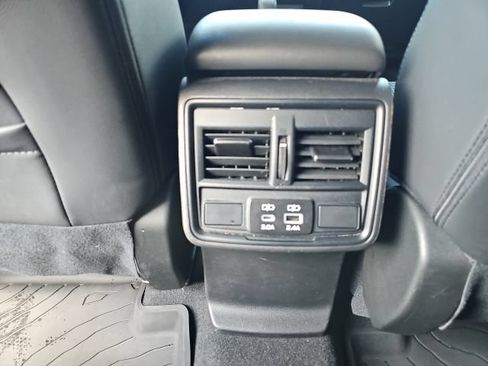 Used 2025 Subaru Forester Premium w/ Protection Package (1PH) AWD/4WD image 12