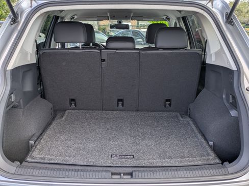 Used 2019 Volkswagen Tiguan SE image 13