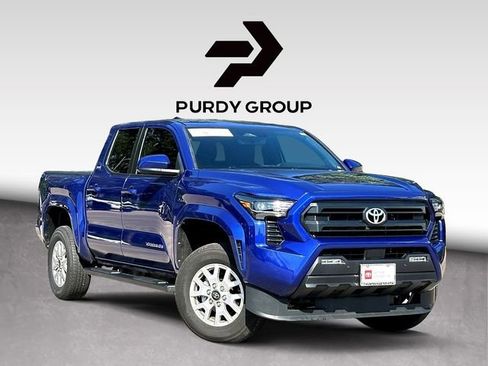 Certified 2025 Toyota Tacoma SR5 w/ SR5 Upgrade Package AWD/4WD image 1
