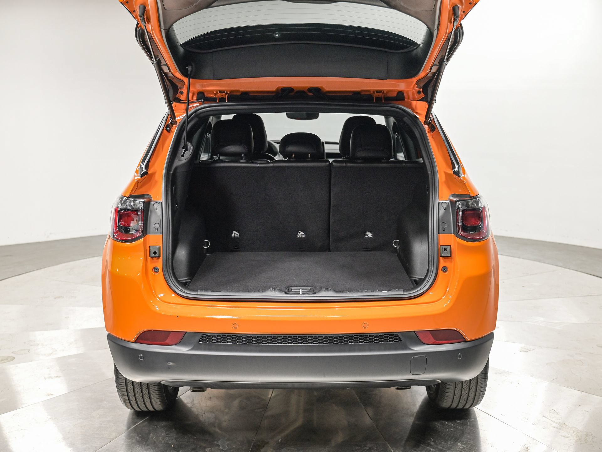 Used 2026 Jeep Compass Limited AWD/4WD image 6