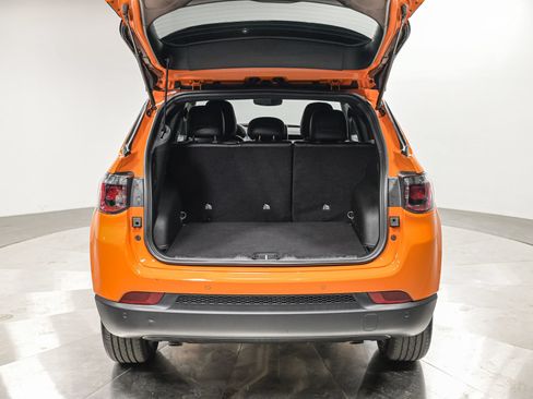 Used 2026 Jeep Compass Limited AWD/4WD image 6