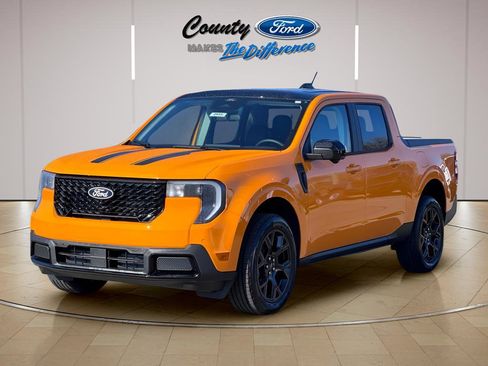 New 2026 Ford Maverick Lariat w/ Black Appearance Package image 2