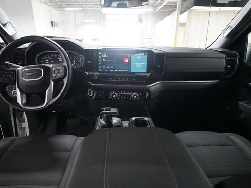 Used 2023 GMC Sierra 1500 Elevation w/ Preferred Package AWD/4WD image 5