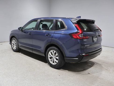 Used 2024 Honda CR-V LX image 5