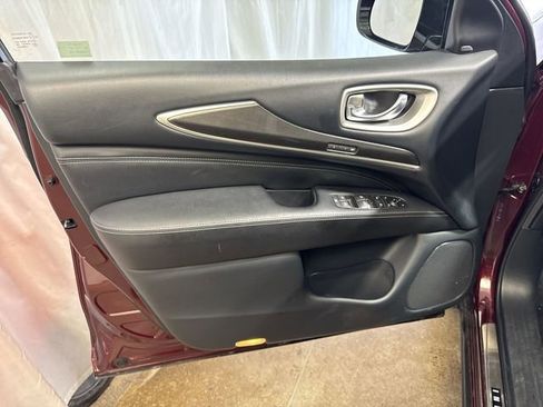 Used 2020 INFINITI QX60 Luxe w/ Essential Package image 24