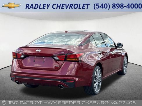Used 2024 Nissan Altima 2.5 SL image 5