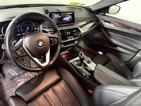 Used 2018 BMW 540i xDrive w/ Premium Package AWD/4WD image 19