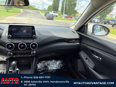 Used 2025 Nissan Sentra SV FWD image 30