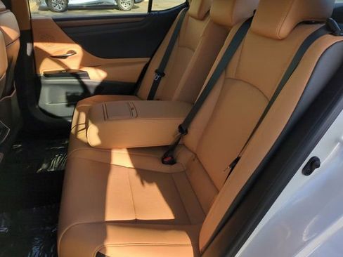 Used 2023 Lexus ES 350 w/ Premium Package image 32