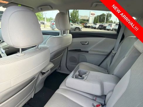 Used 2015 Toyota Venza LE AWD/4WD image 8