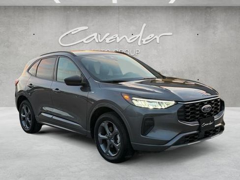 Used 2024 Ford Escape ST-Line AWD/4WD image 2