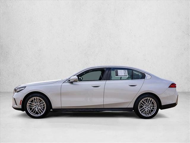 Used 2026 BMW 530i xDrive w/ Premium Package AWD/4WD image 8