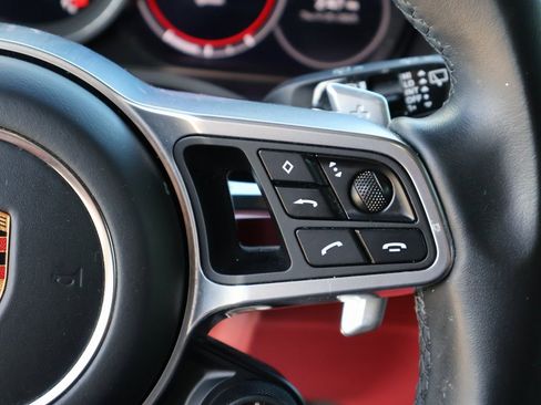 Used 2022 Porsche Cayenne GTS image 31