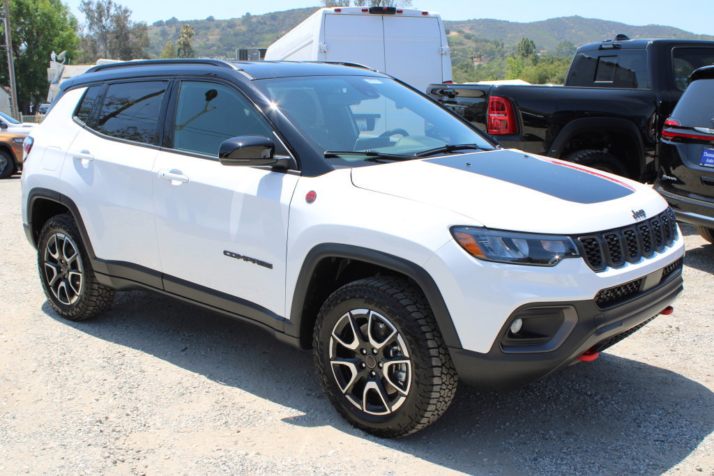 New 2026 Jeep Compass Trailhawk AWD/4WD image 3