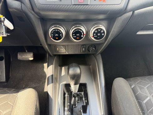 Used 2024 Mitsubishi Outlander Sport ES AWD/4WD image 12