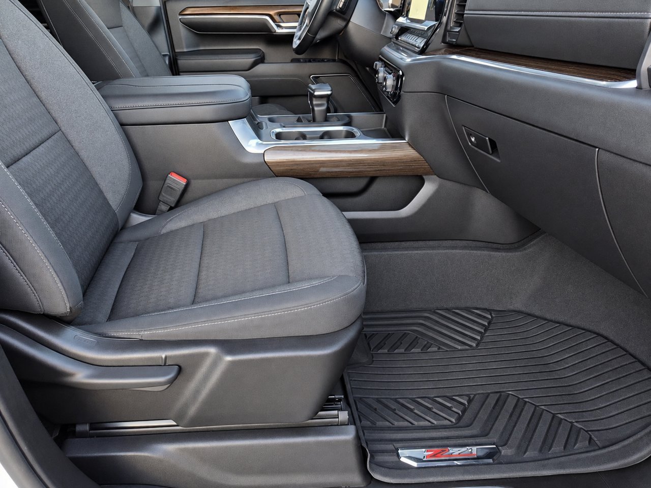 Used 2024 Chevrolet Silverado 1500 LT Trail Boss w/ Protection Package AWD/4WD image 33