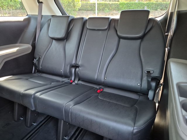 Used 2026 Kia Carnival LXS FWD image 20