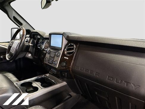 Used 2015 Ford F350 Platinum image 30