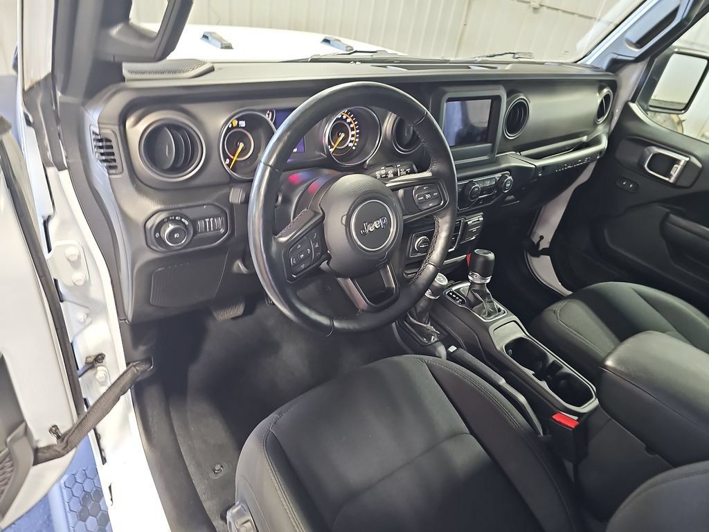 Used 2022 Jeep Wrangler Unlimited Sport AWD/4WD image 15