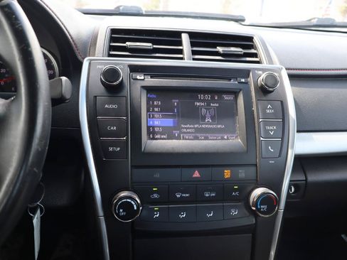 Used 2016 Toyota Camry SE FWD image 20